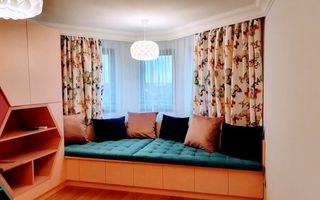 Casa de lux, 1000 mp teren, toate utilitatile, cartierul Cetate - Poză 14