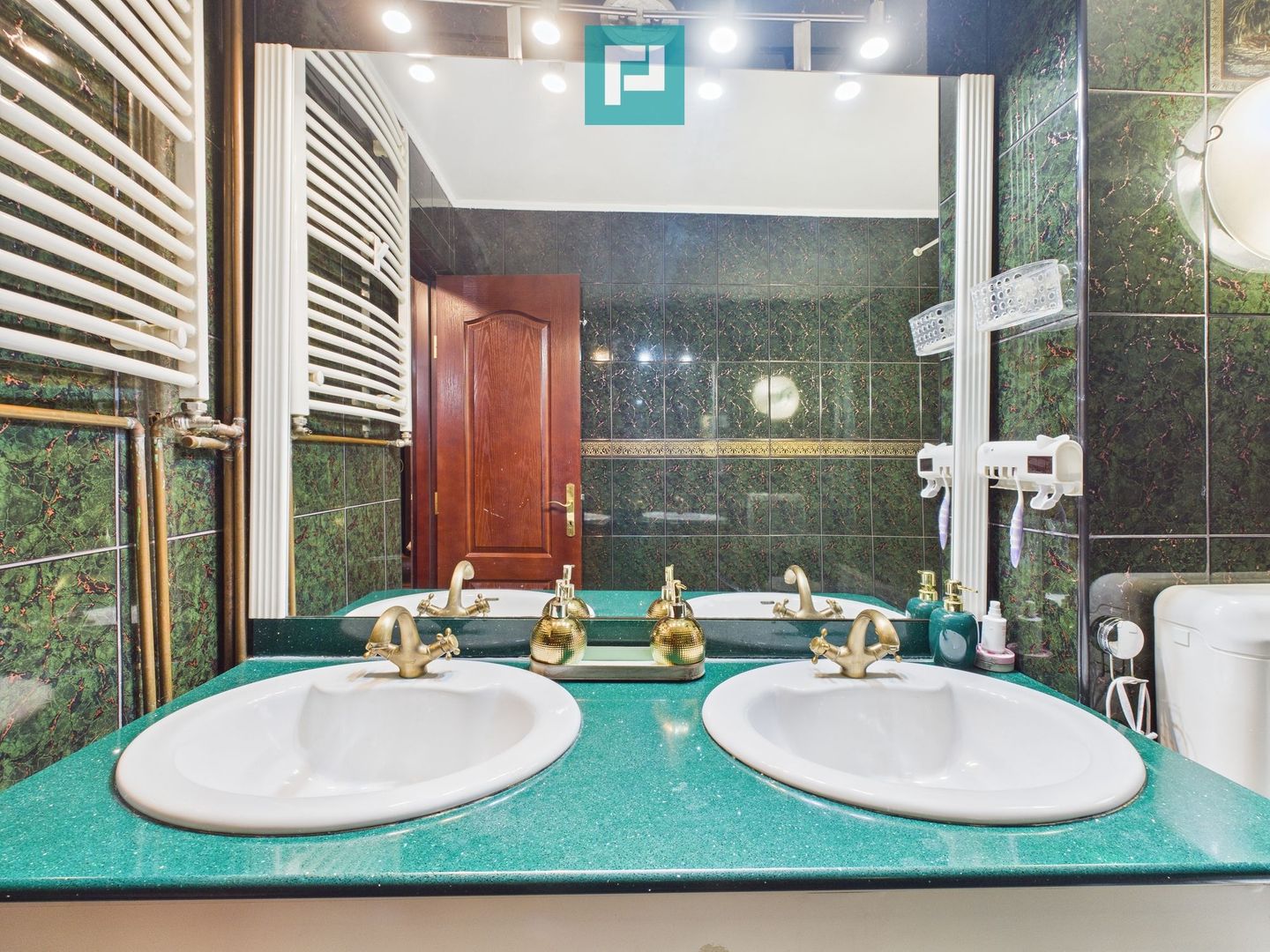 Apartament ultracentral și 2 locuri de parcare - Poză 5