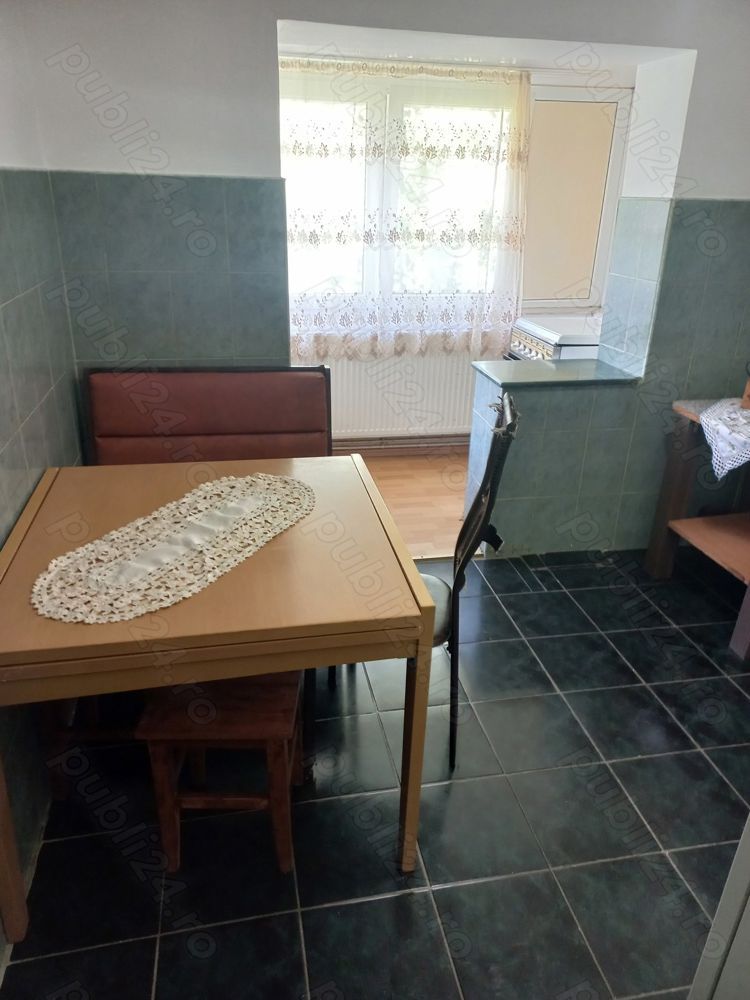 Ag BRASADAS vinde apt 2 cam etaj 4/4 în Micro 17. - Poză 2