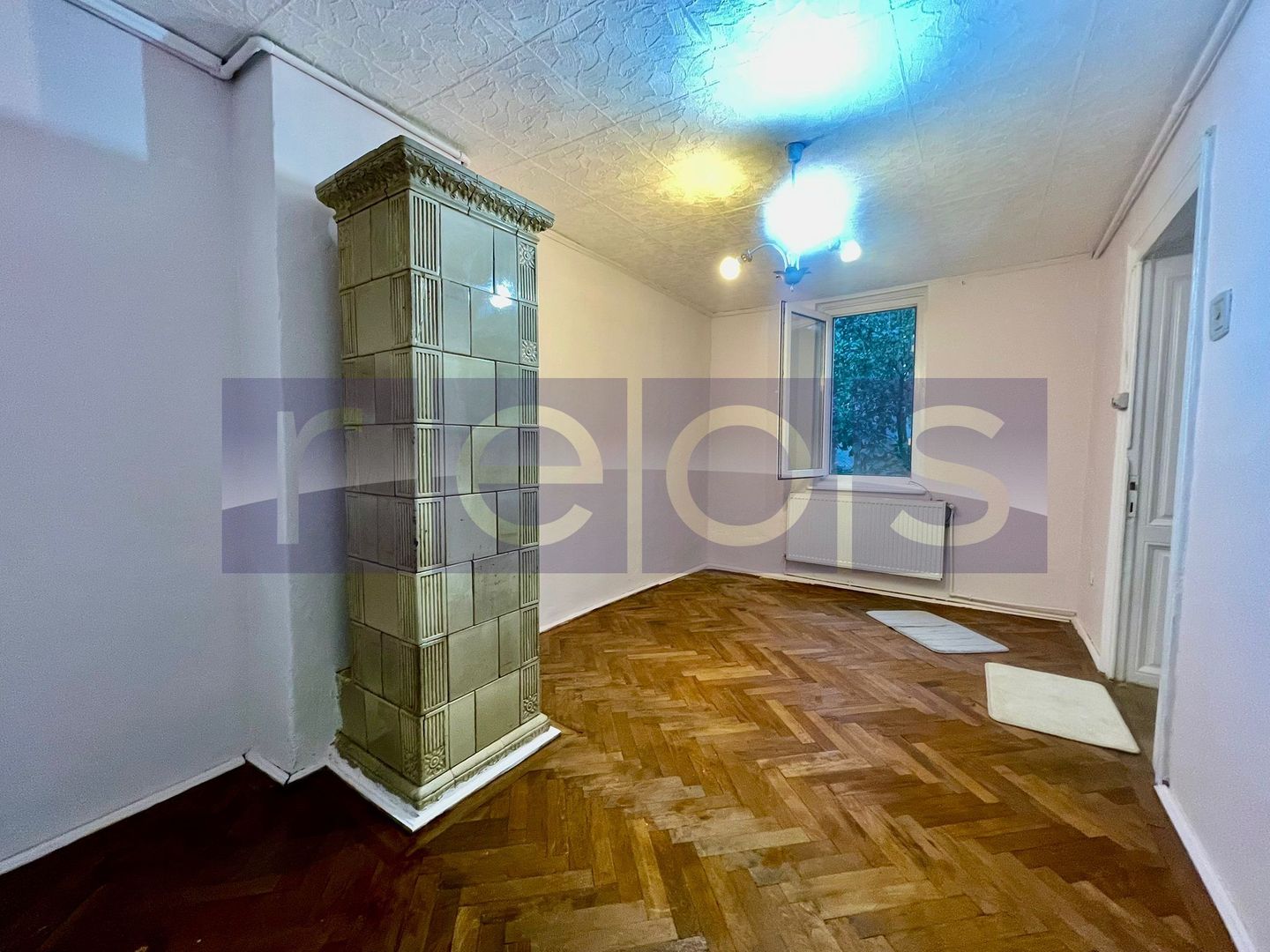 VANZARE CASA 2 CAMERE 35MP + TEREN 36MP CURTE COMUNA PIATA VICTORIEI ROMANA - Poză 3