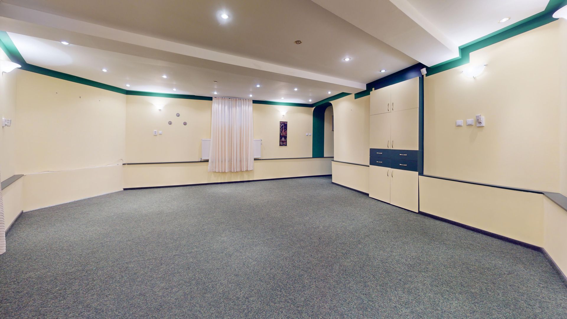 Vila cu suprafata de 360mp si teren 700mp-Racadau,vanzare sau inchirie - Poză 25
