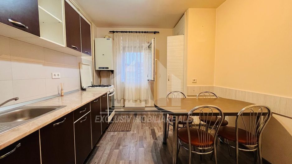 Apartament cu 3 camere decomandate, Ampoi 2 - Poză 1