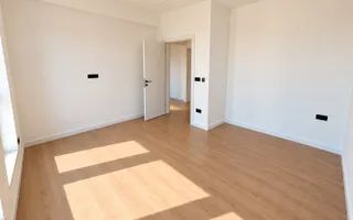 Comision 0! Duplex cu 5 camere despartit prin camera tehnica. Asfalt. - Poză 12