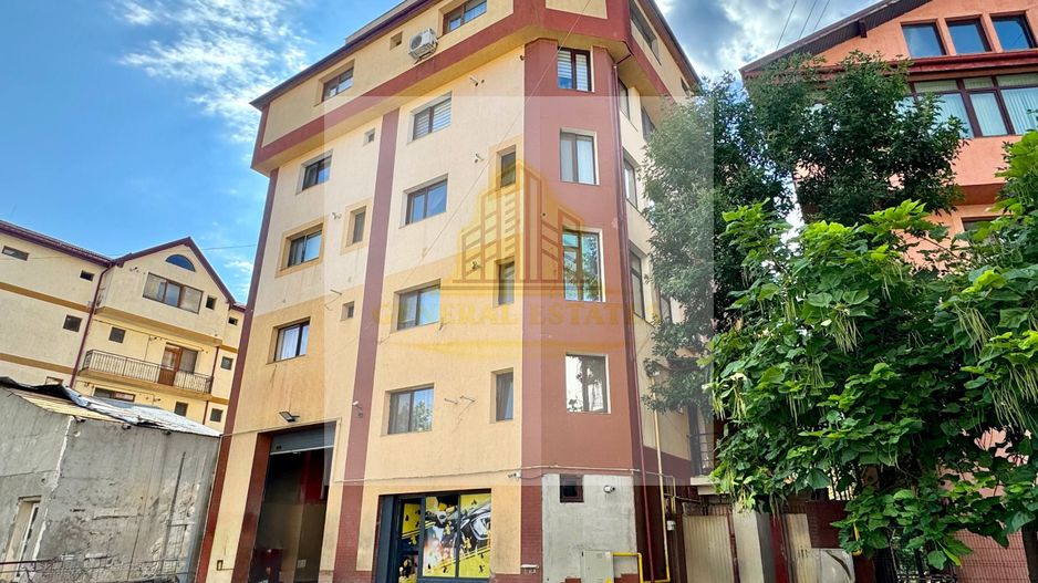 Vânzare apartament cu 3 camere - 130 m.p - în Zona CUG, Iași. - Poză 23