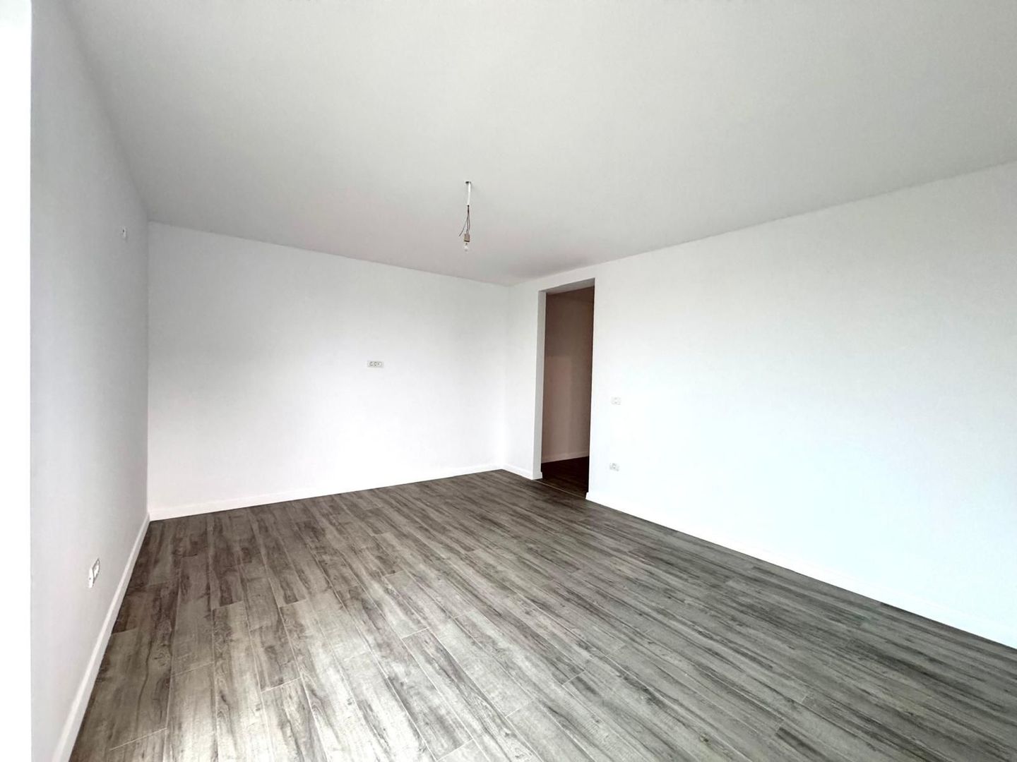 Apartament 2 camere -  finisaje premium - pozitie excelenta - Giroc - Poză 4