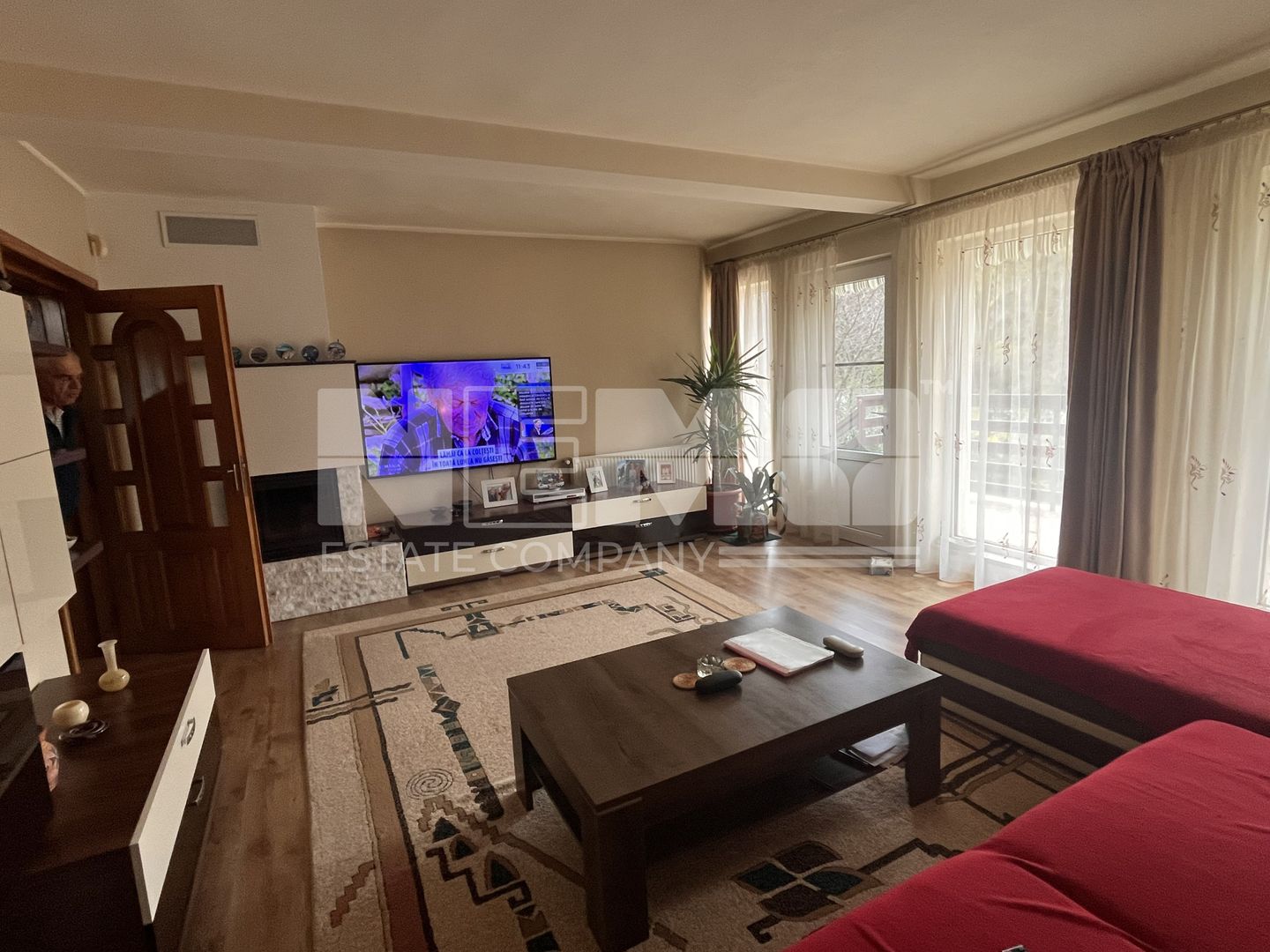 Casă/Vila + Teren 13 Ari de Vânzare |Lisaura/Suceava I 260.000Euro - Poză 8