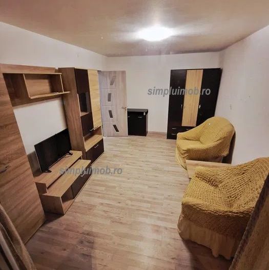 2 Camere Decomandat Renovat Piata Resita - Poză 1