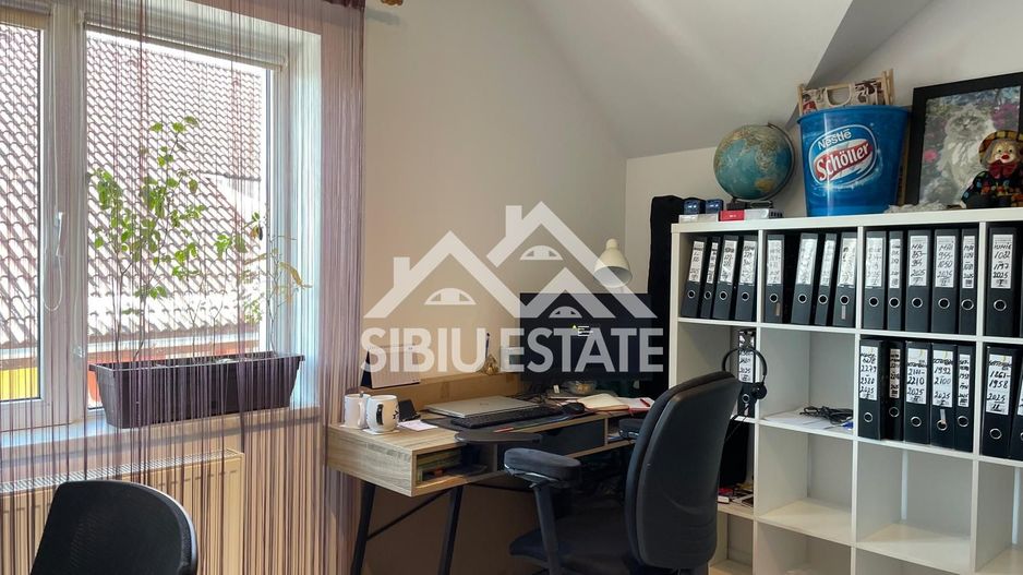 Apartament 2 camere la casă cu pod+curte in  Șelimbăr-Zona Brana - Poză 23