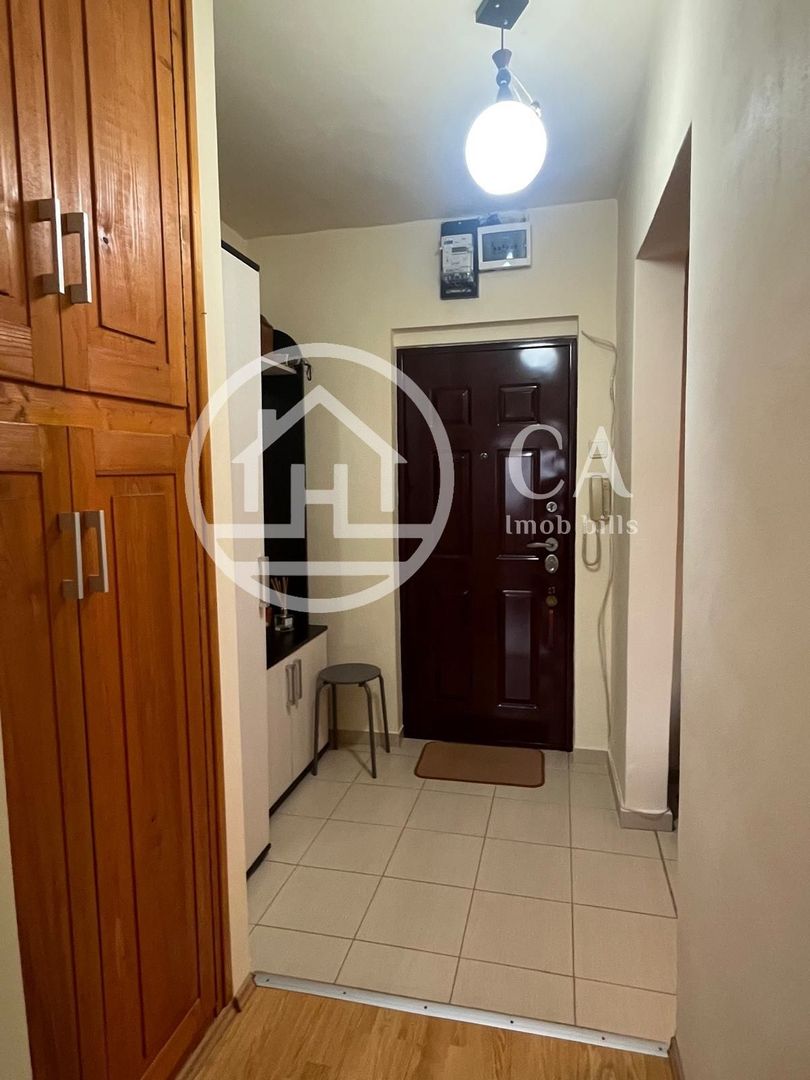 Apartament cu o cameră de vânzare in zona Rogerius, Oradea - Poză 9