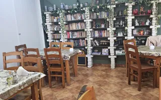 Pensiune 10 camere cu restaurant // Moieciu de Jos - Poză 13
