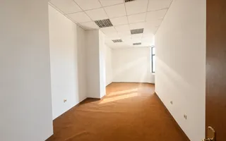 Spațiu de birouri zona centrala - langa primarie - Poză 14