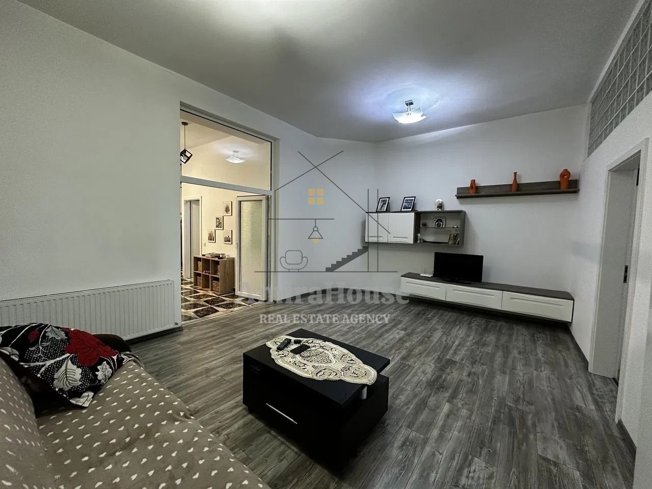 Apartament 3 camere, finisat, 75 mp si pod mansardabil, Bulevardul Eroilor - Poză 7