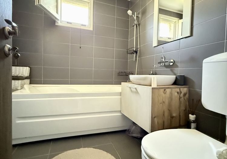 Apartament 3 camere Crangasi - Poză 4