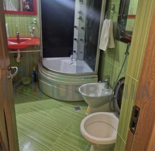 Apartament 3 camere de vânzare în Tudor Vladimirescu, aproape de Mall Argeș - Poză 4