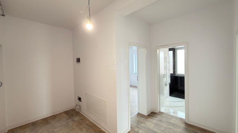 Bloc finalizat. Decomandat. Balcon mare. Loc de parcare. - Poză 8