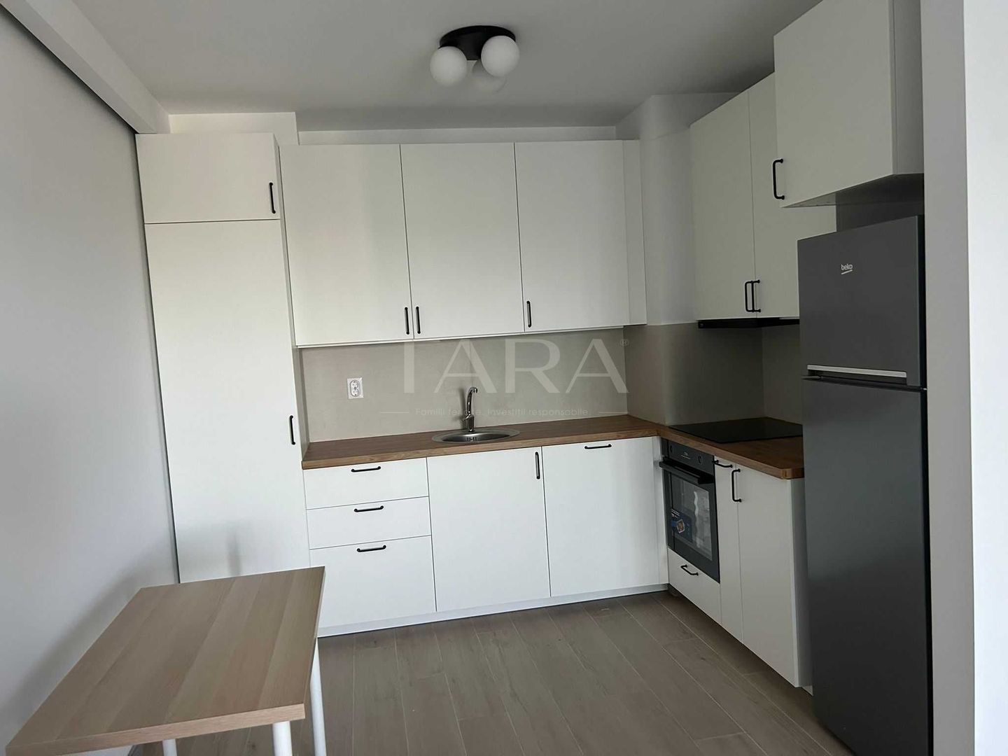 Apartament cu 2 camere, terasă și finisaje moderne, Iulius Mall. - Poză 1
