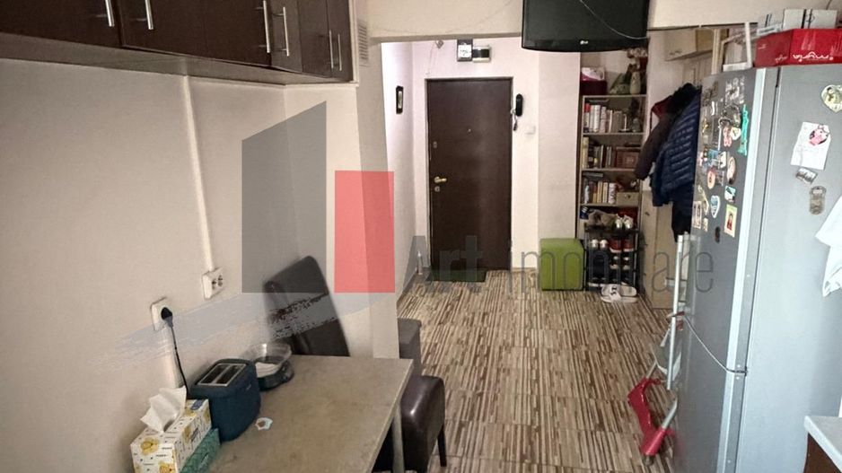 Apartament cu trei camere de vanzare-Crangasi-loc de parcare - Poză 8