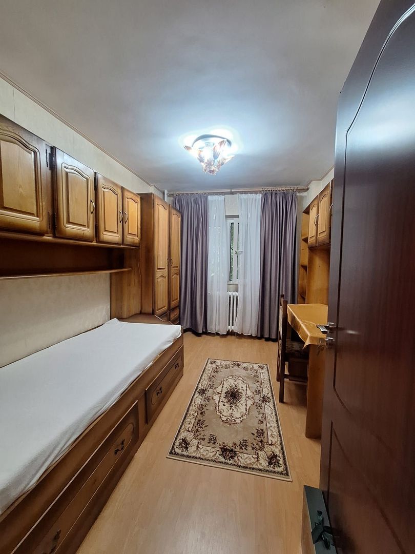 Apartament 3 camere de inchiriat - Poză 2