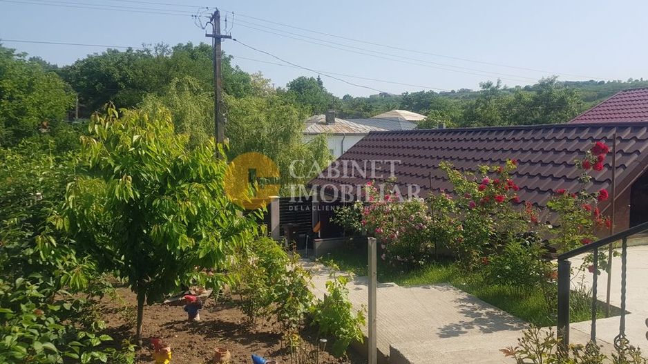 Casa 200MP UTILI 900 TEREN REDIU + Garaj + Beci  + PANOURI SOLARE - Poză 1