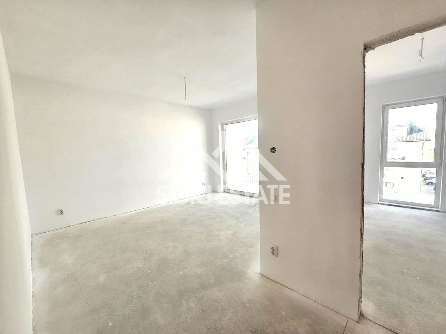 Apartament 2 camere decomandate si terasa - Poză 3