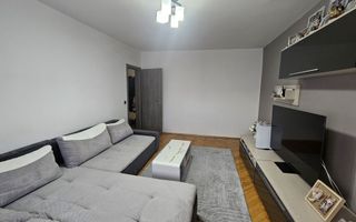 Apartament 3 camere zona Lipovei - Poză 1