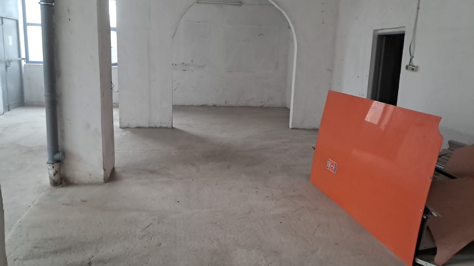 Inchiriere un spațiu comercial - Poză 5