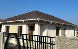 Individuala Parter Sanmihaiu Roman,4 Camere,2 Bai,Proiect Modern,Curte Amenajata - Poză 2