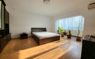 3 camere| Badea Cartan| apartament superb| centrala proprie| - Poză 3
