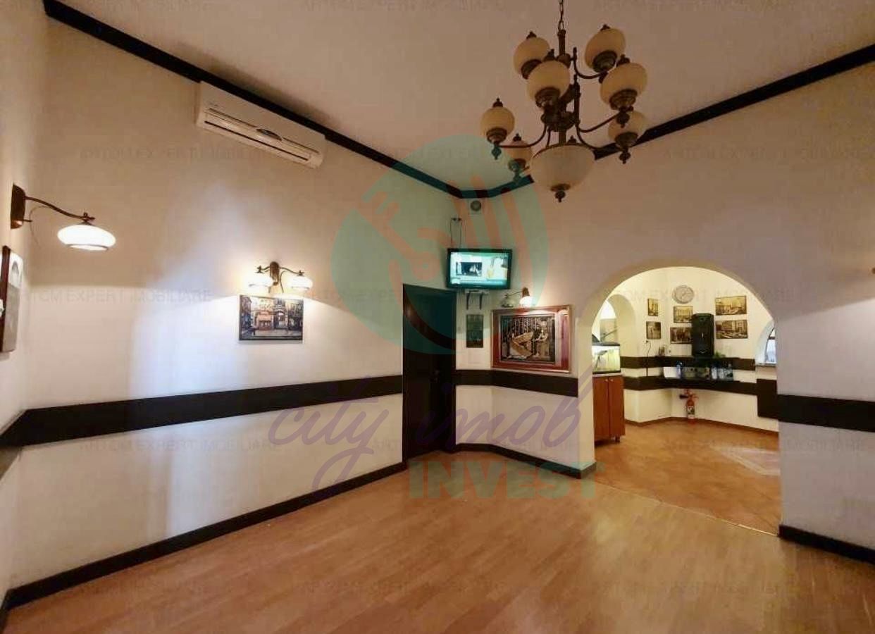 Casa ideala pentru restaurant, clinica sau birouri - Poză 12