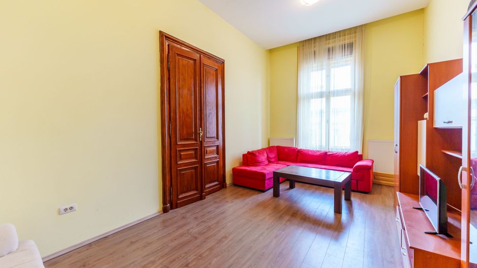 APARTAMENT ULTRACENTRAL CU 2 CAMERE DE ÎNCHIRIAT - Poză 1