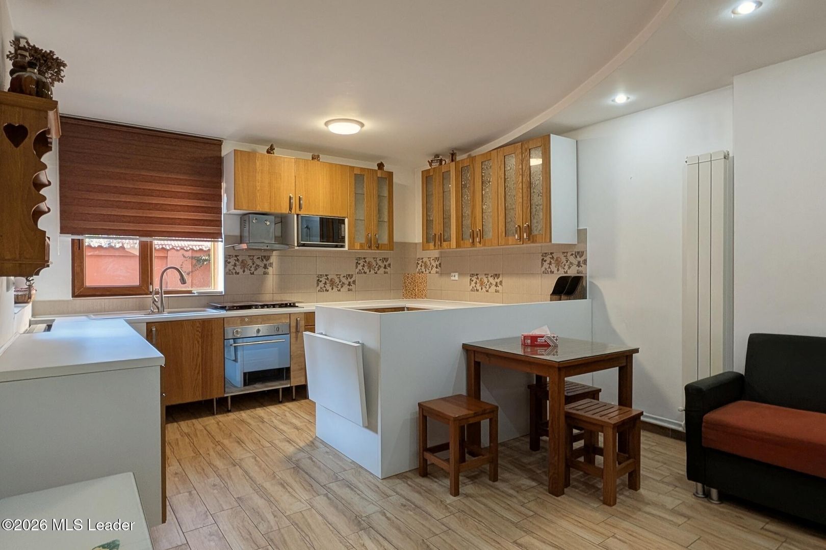 Parc Bazilescu - Str. Nuvelei 95, Casa P+M, 173 mp utili, teren 288 mp - Poză 11