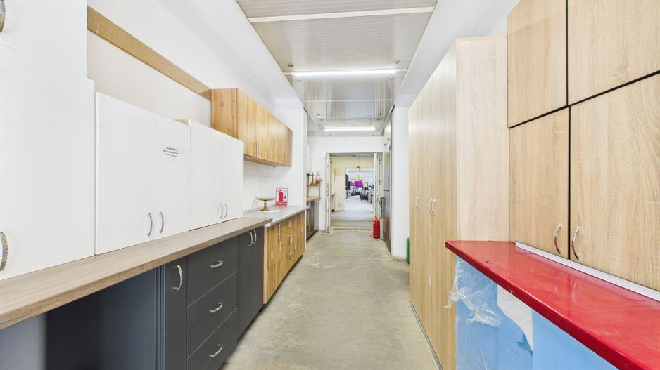 Spațiu comercial/ hală– Bulevardul Ghencea, potențial dezvoltare P+10 - Poză 37