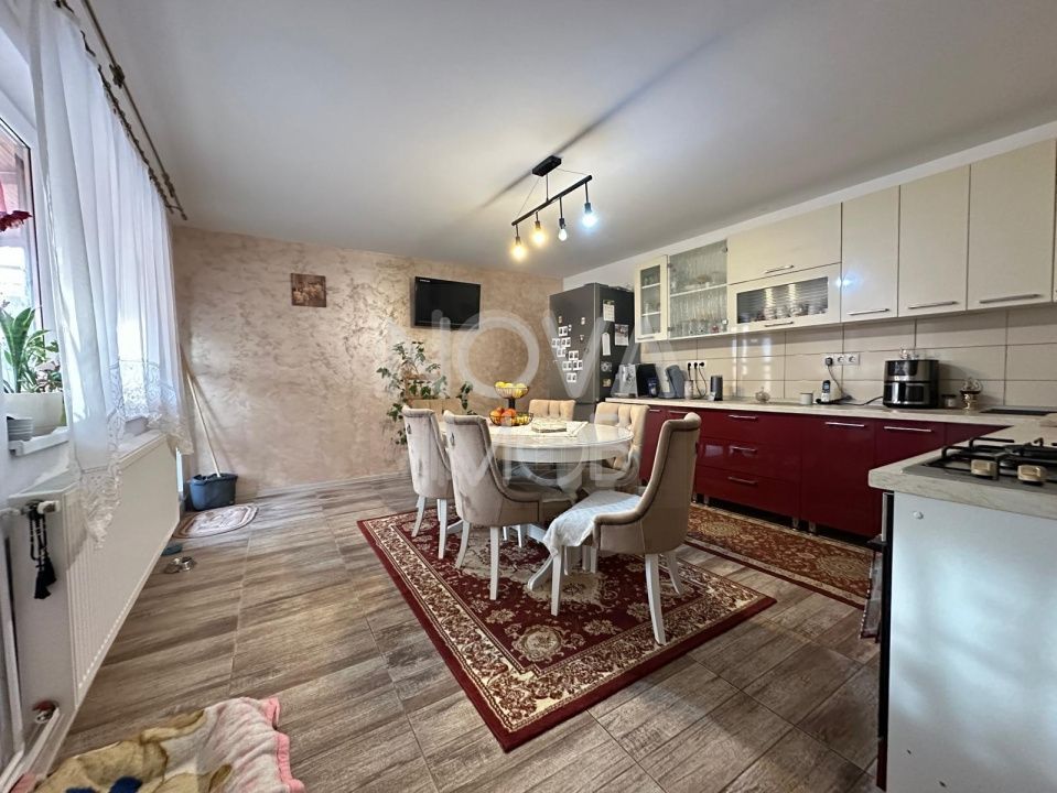 Casa de vanzare, mobilata si utilata - Piata Cluj - Poză 7