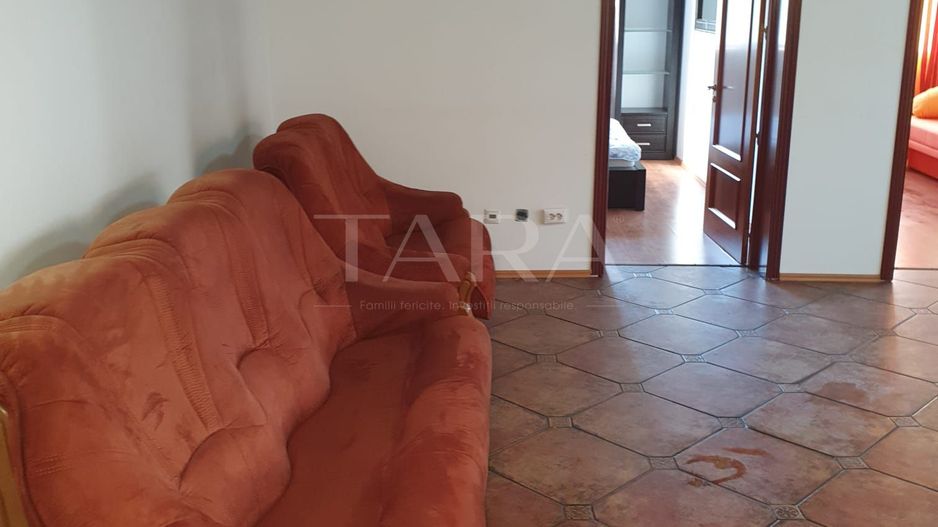 Apartament cu 3 camere în Gruia – liniște, verdeață și garaj! - Poză 4