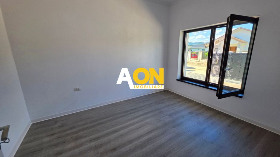 Casă 4 camere, 425 mp teren, panouri solare, cartier Orizont - Poză 4