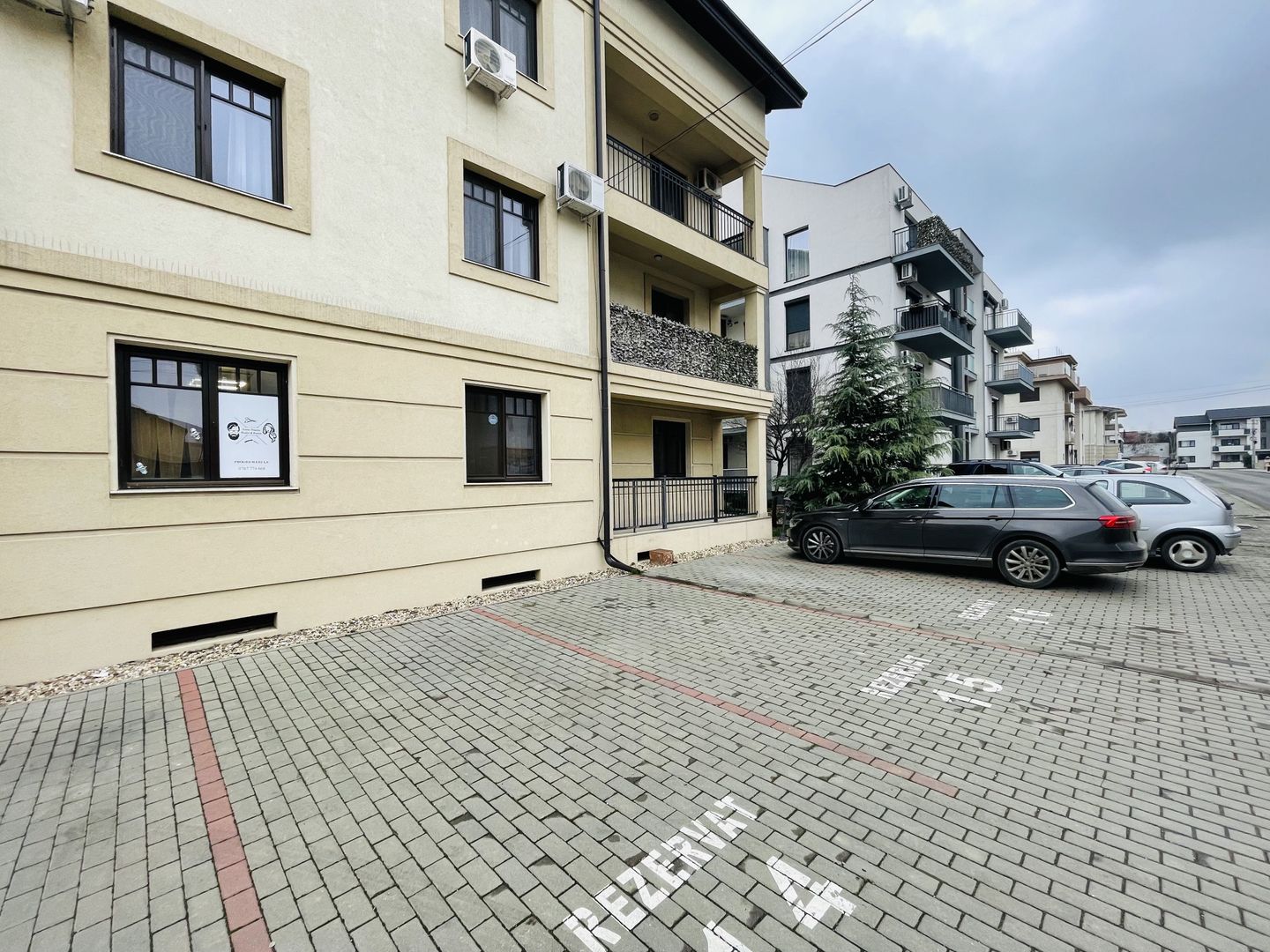 INCHIRIAT - Spatiu Comercial | Langa Kaufland&Galaxy | 2 locuri parcare - Poză 36