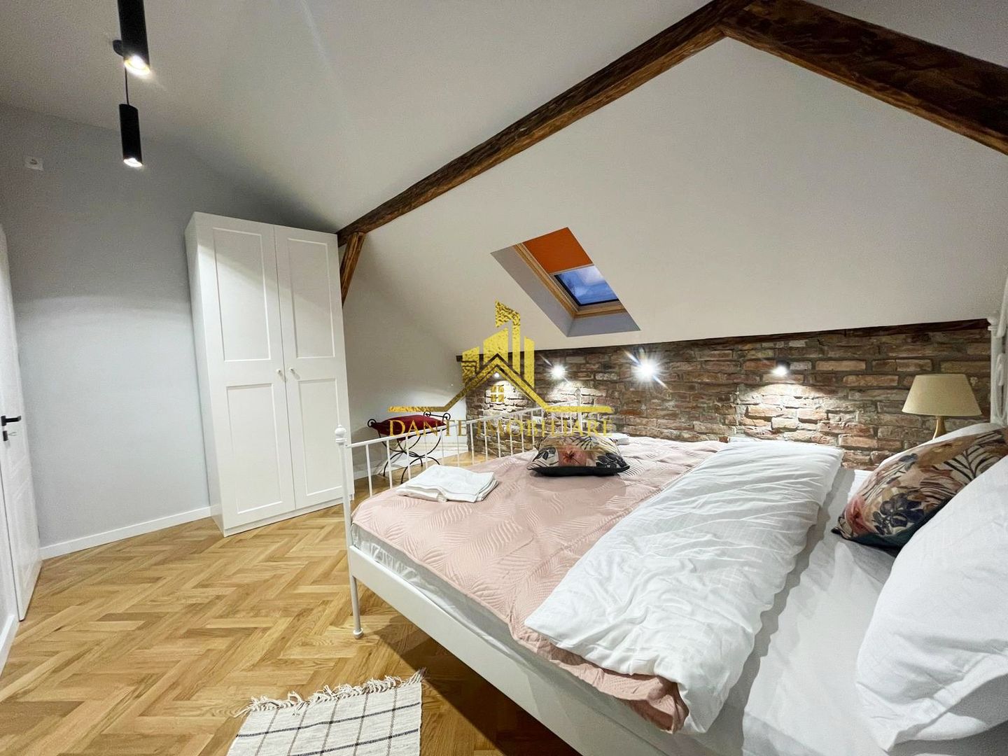 Casa, 3 dormitoare,2 bai, ultrafinisata, mobilat lux, Marasti, Paris - Poză 10