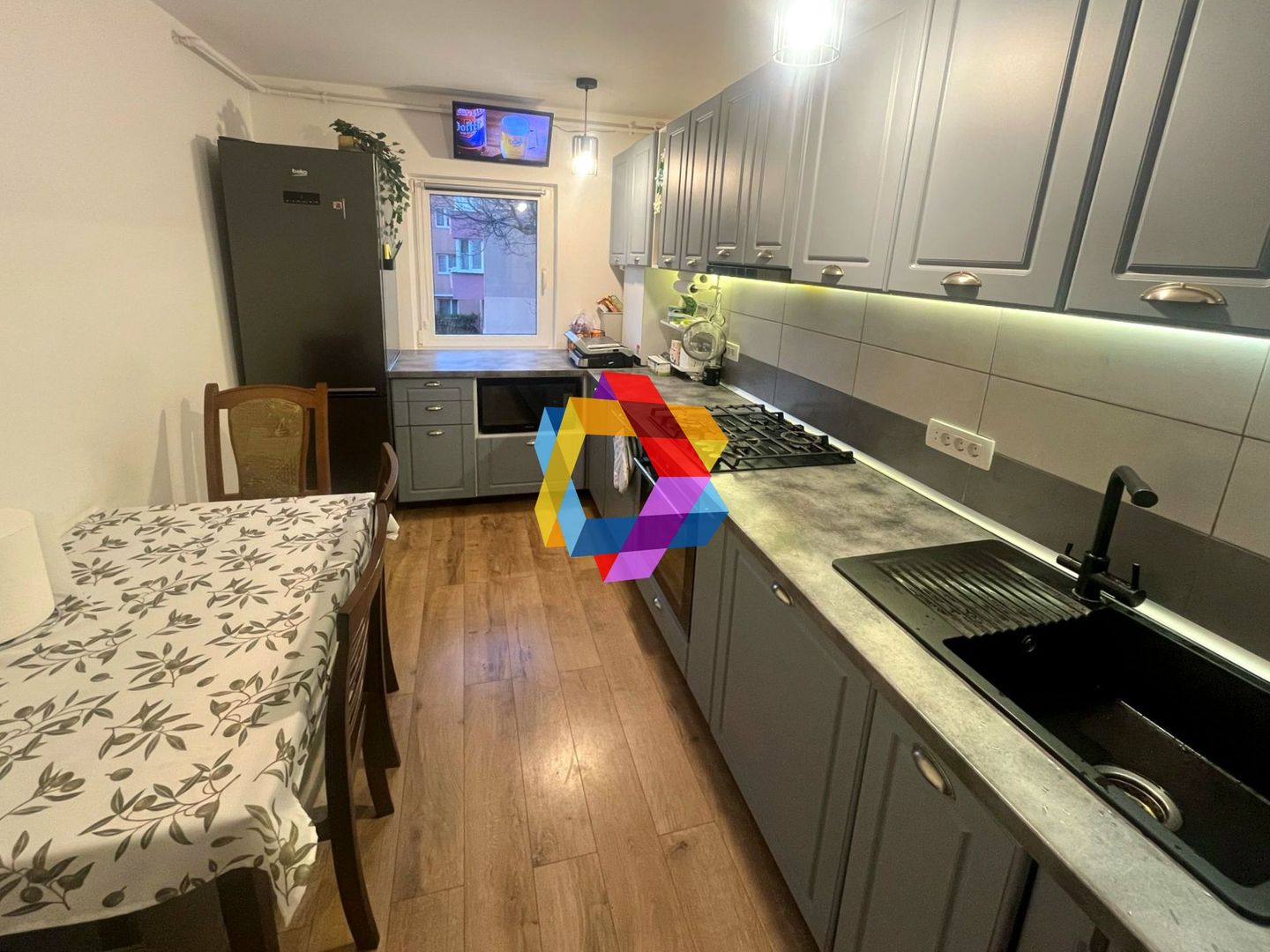 Apartament cu patru camere, zona Scriitorilor 79mp - Poză 6