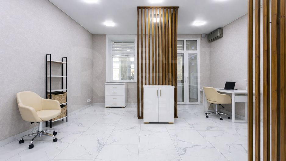 Vânzare oficiu, 10 6mp, str. Vasile  Alecsandri, Centu - Poză 5