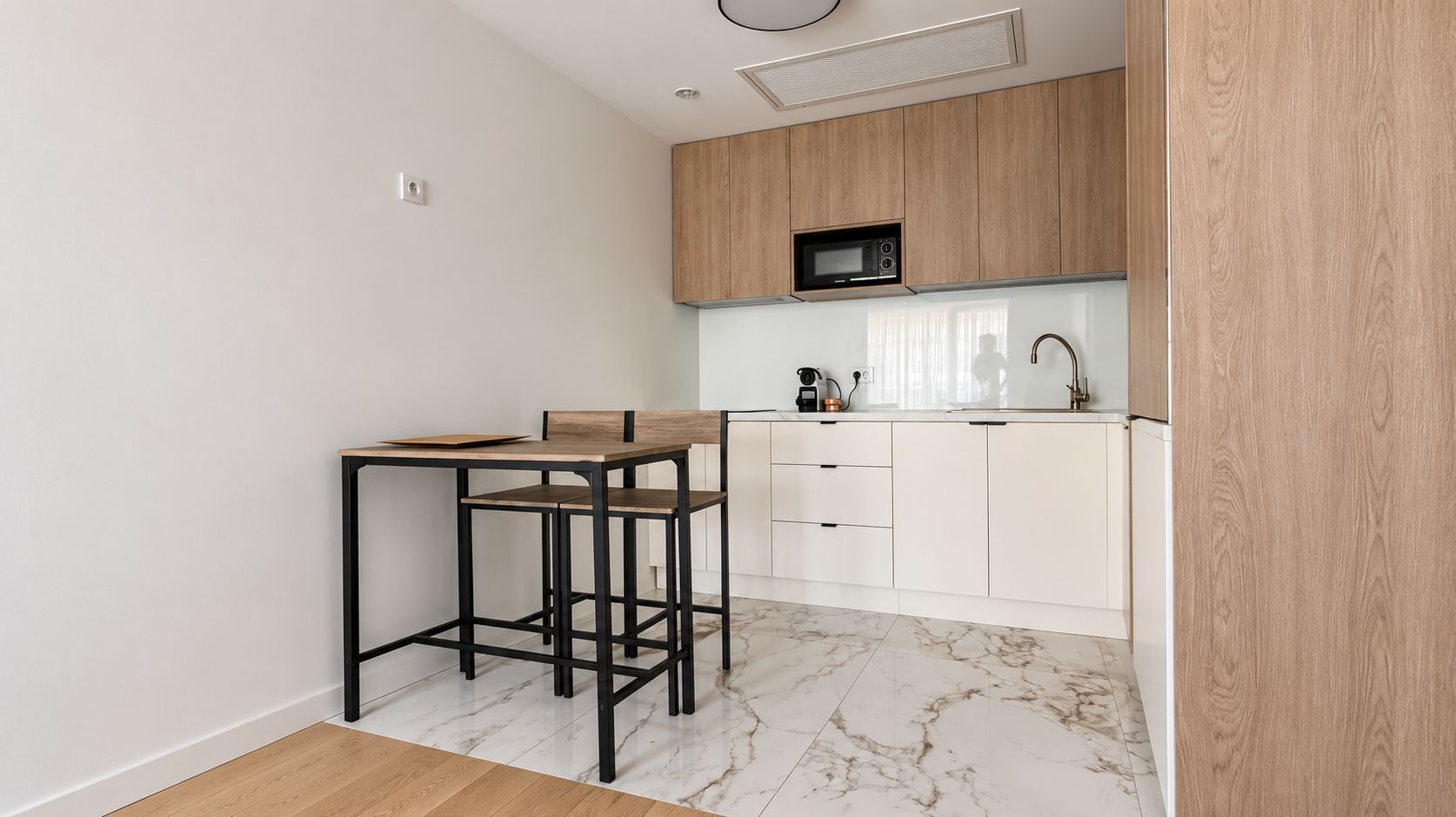 For Rent | Premium 2-Room Apartment | 55 sqm | One Lake Club - Poză 3
