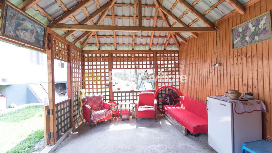 Casa cu 3 camere renovata - Poză 19