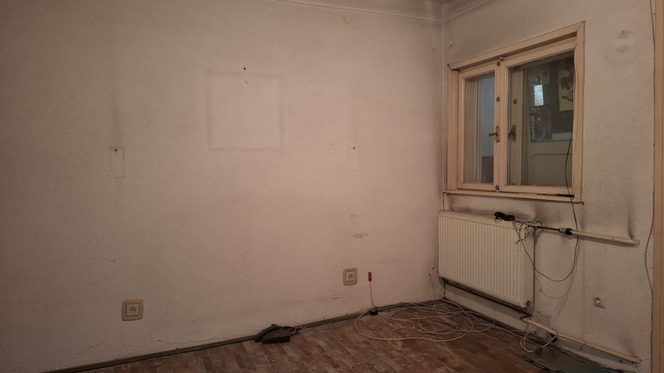 URGENT!, TEREN IN PROPRIETAE, RENOVATA IN 1996, NEGOCIABIL - Poză 7