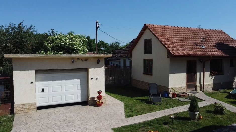 Oportunitate rara: Casa zona Titulescu cu teren generos 37.48 Ar - Poză 2