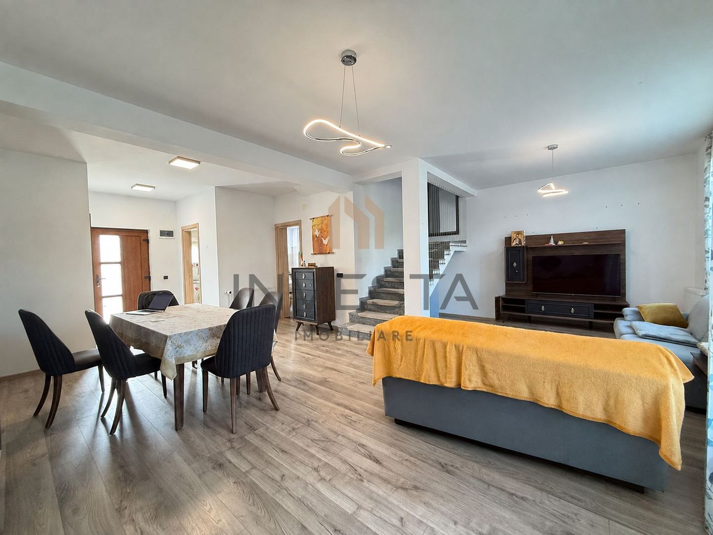 Duplex modern 120 mp utili de inchiriat, teren 293 mp, zona Borhanci! - Poză 2