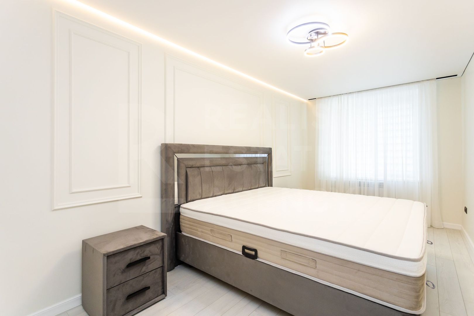 Vânzare apartament, 2 camere, str. Miron Costin , Rîșcani - Poză 4