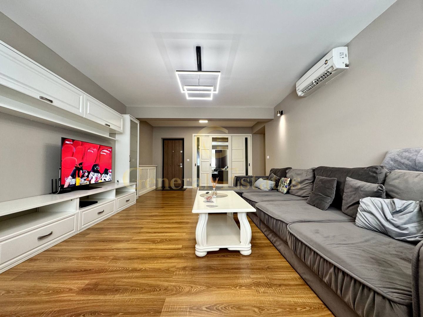 Vânzare apartament cu 3 camere - 130 m.p - în Zona CUG, Iași. - Poză 5