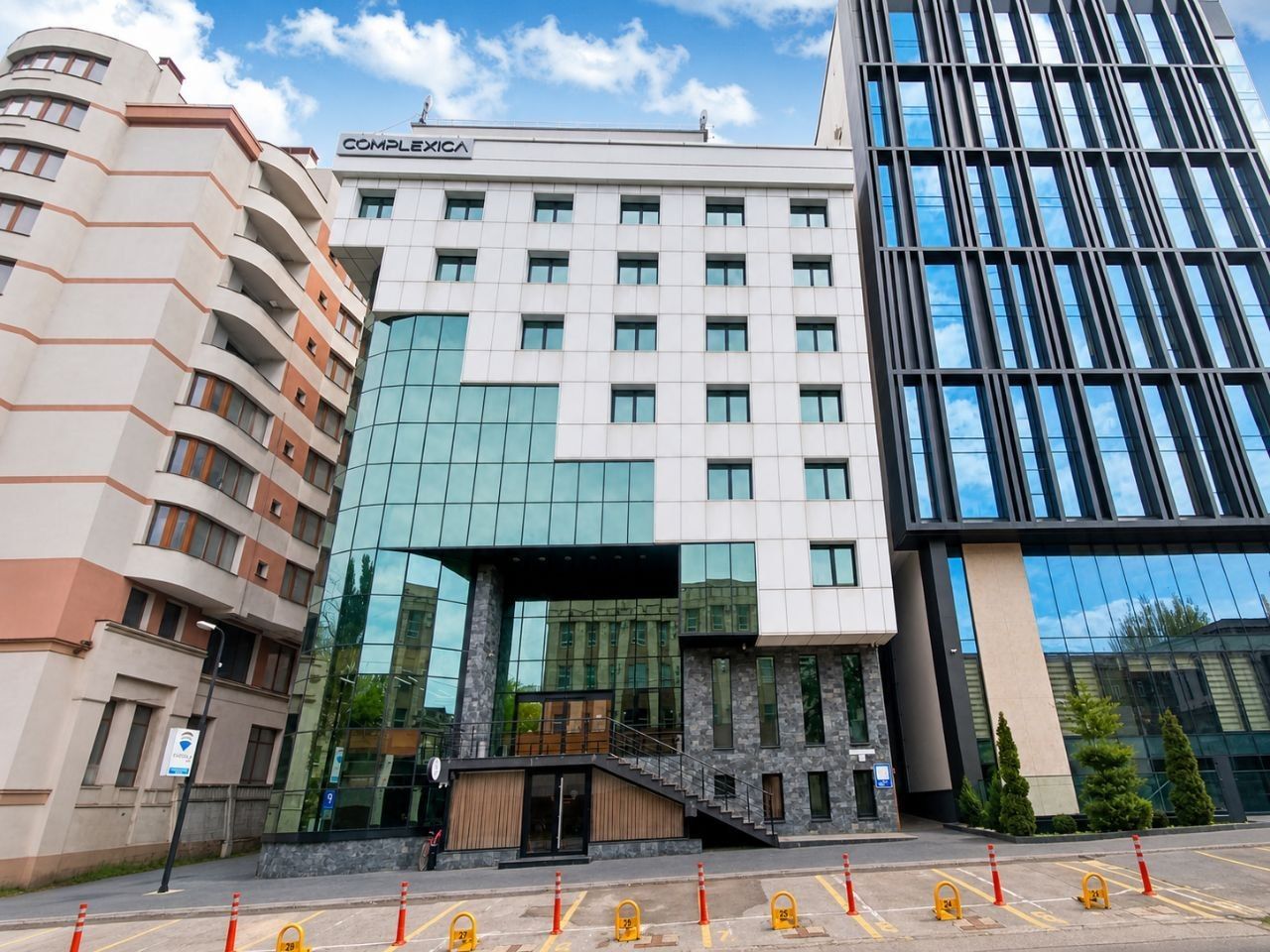 Birou reprezentativ 71 m² în Business Office Center – adresă centrală pentru companii serioase - Poză 3