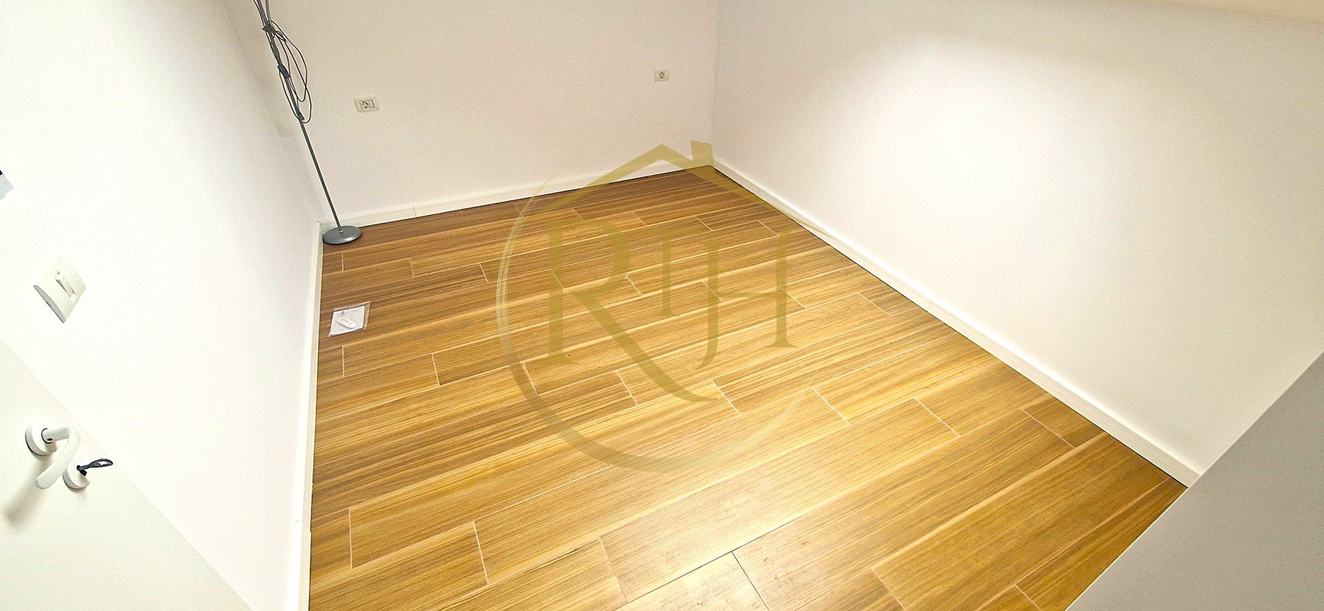 Apartament (SAD) de închiriat–ideal pentru activități comerciale sau  locuință. - Poză 9