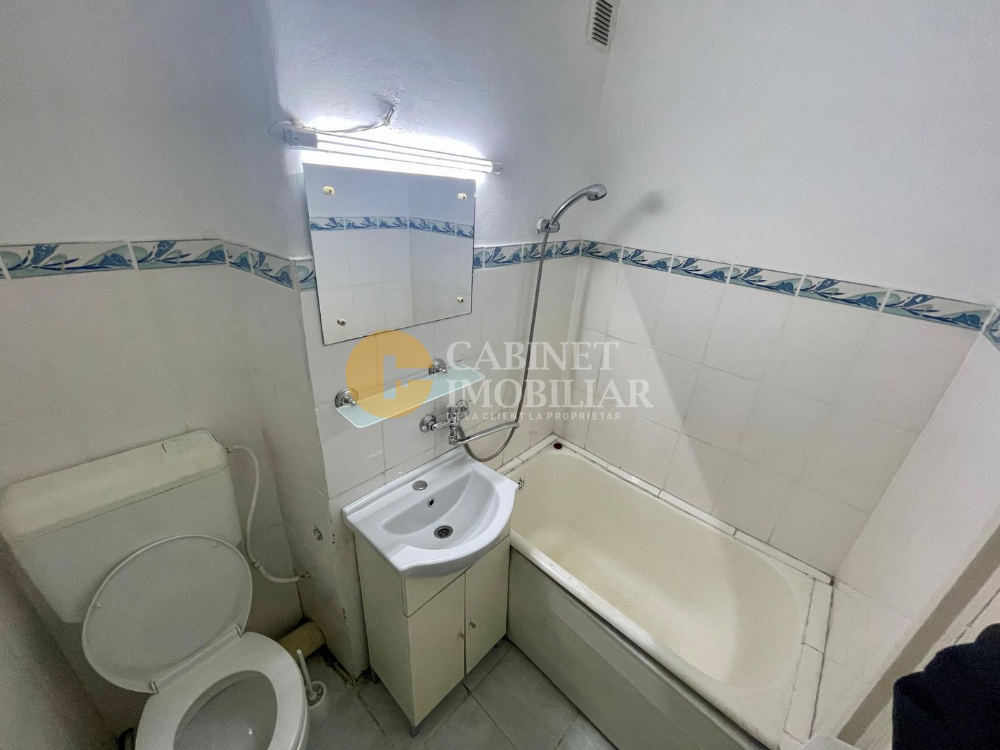 TATARASI - 2 CAMERE -  FARA RISC - MOBILAT SI UTILAT - Poză 6