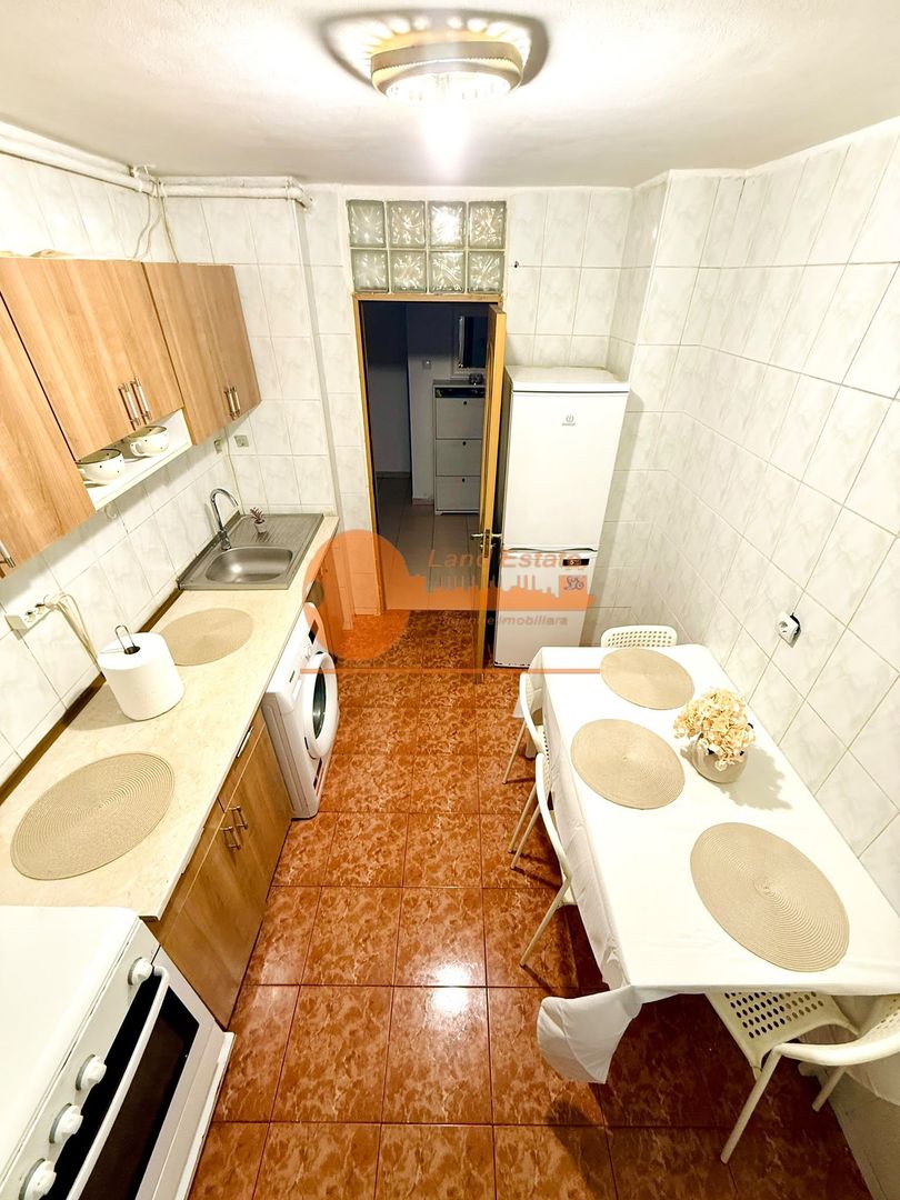 Apartament cu 3 camere in zona Crangasi - Poză 6